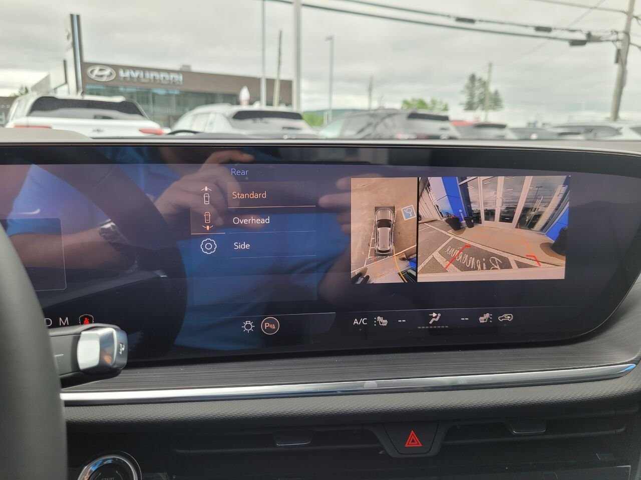 2026 Buick Envision Privilégiée 4 portes TI Iridescent White Tricoat Thetford Mines - photo #5