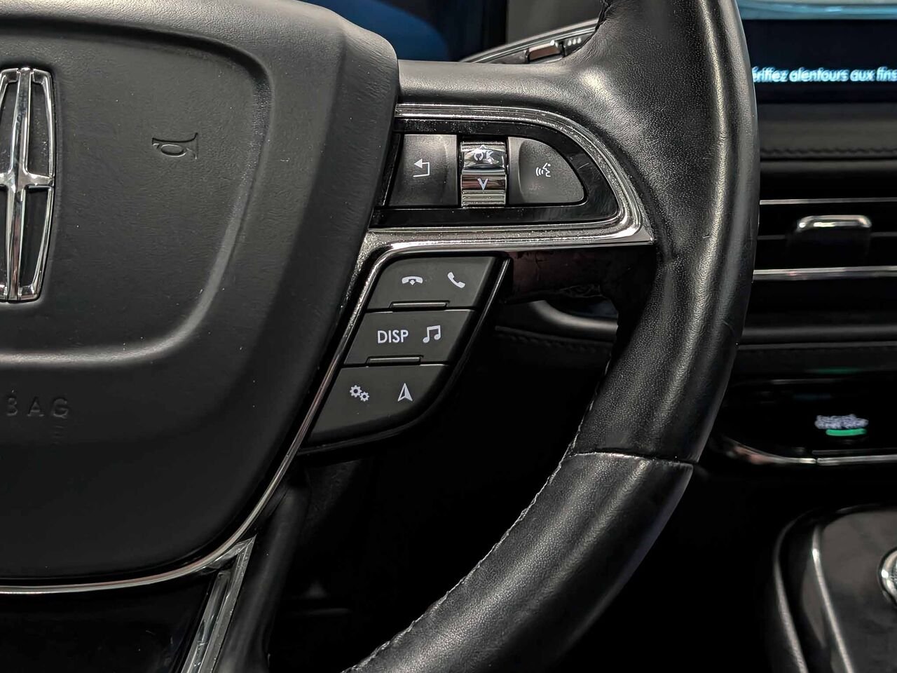 2023 Lincoln NAUTILUS Reserve AWD Toit Ouvrant Bas Kilométrage Grey Sherbrooke - photo #17