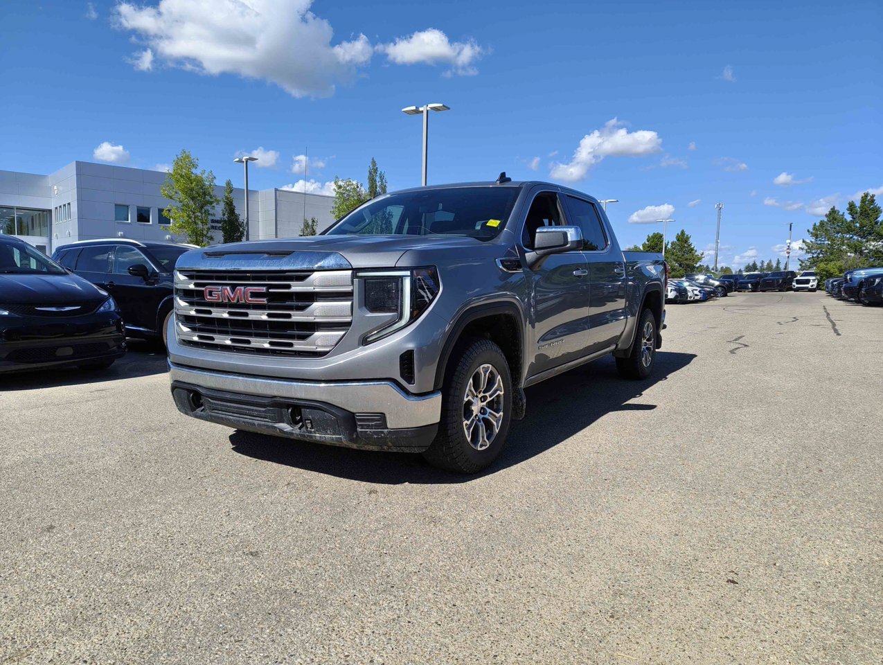 2023 GMC Sierra 1500 4WD Crew Cab 147 SLE Grey Sherwood Park - photo #3