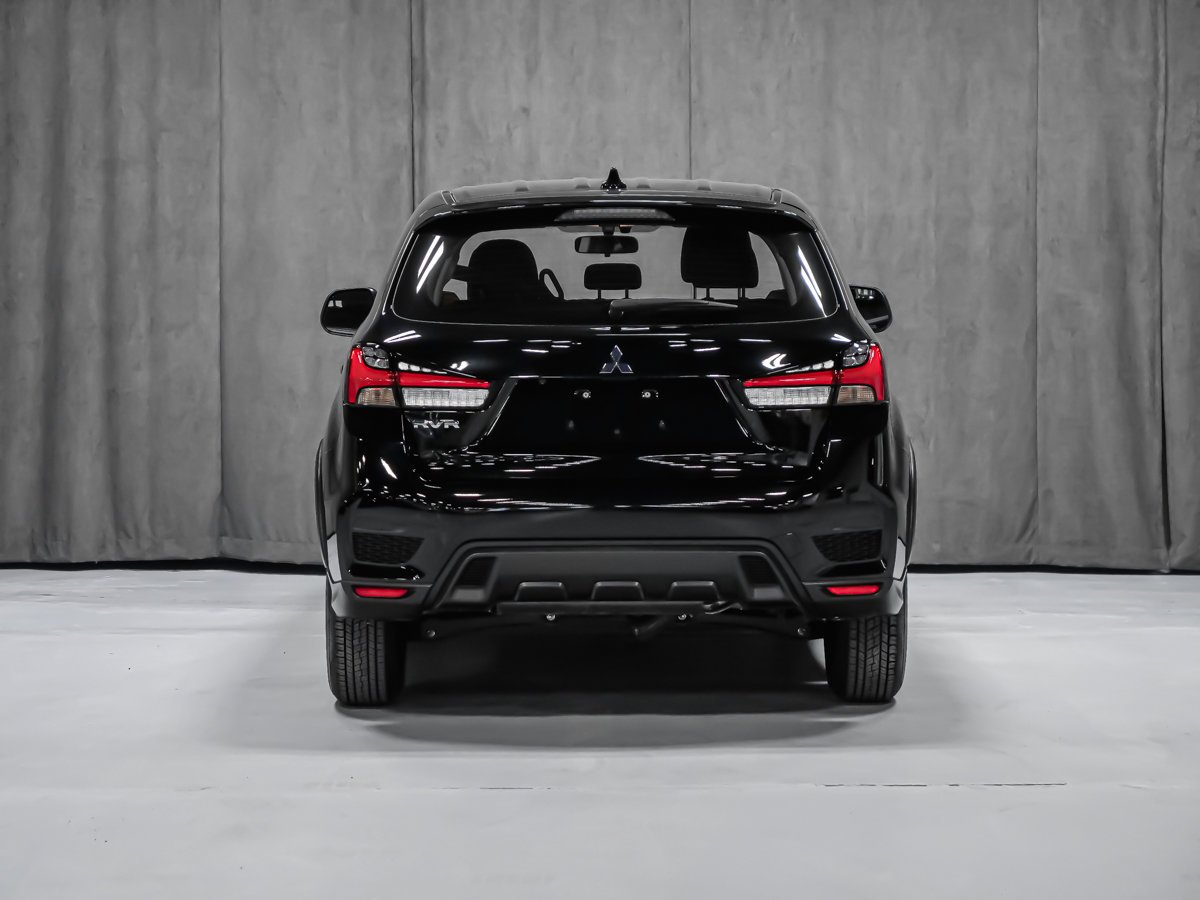 2026 Mitsubishi RVR ES Labrador Black Montreal - photo #7