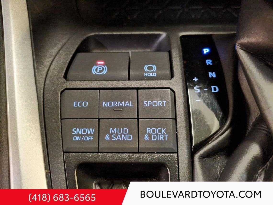 Toyota RAV4 531712-119 | LE, AWD 2024 Ciel argent métallisé Québec - photo #8