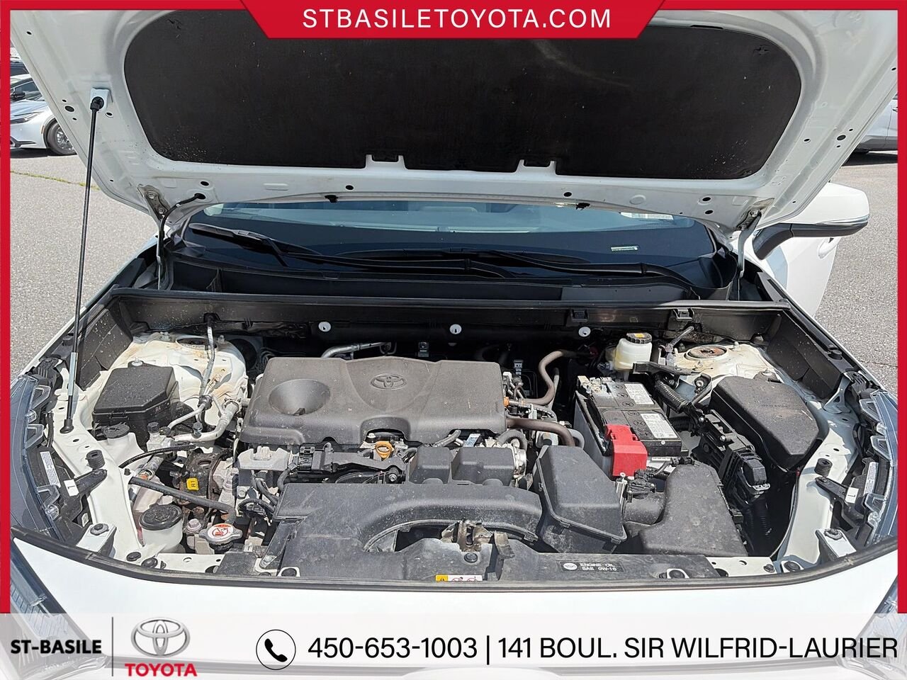 2025 Toyota RAV4 White Saint-Basile-le-Grand - photo #10