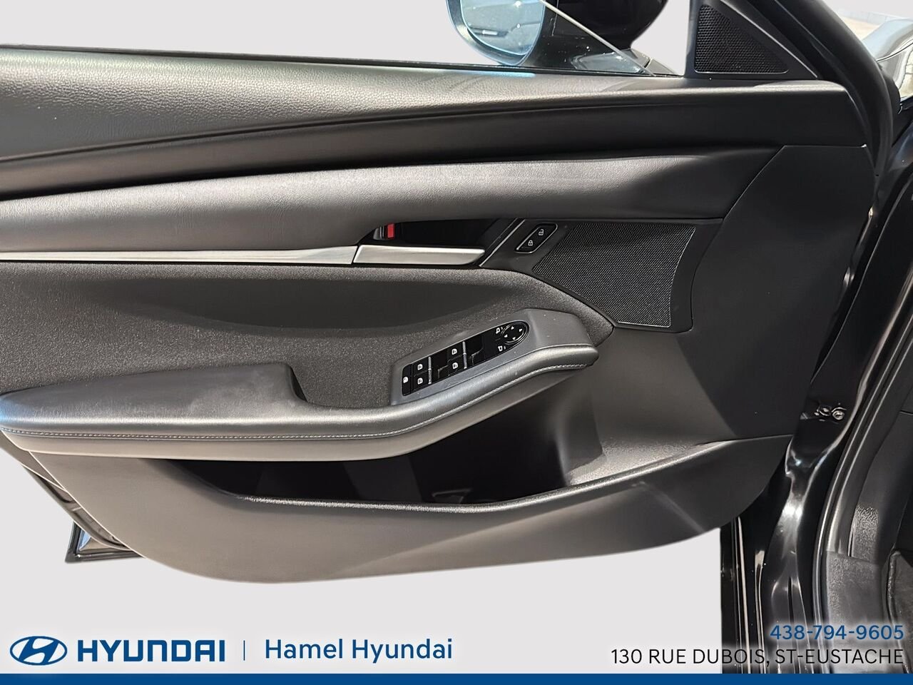 2025 Mazda Mazda3 Black Saint-Eustache - photo #9