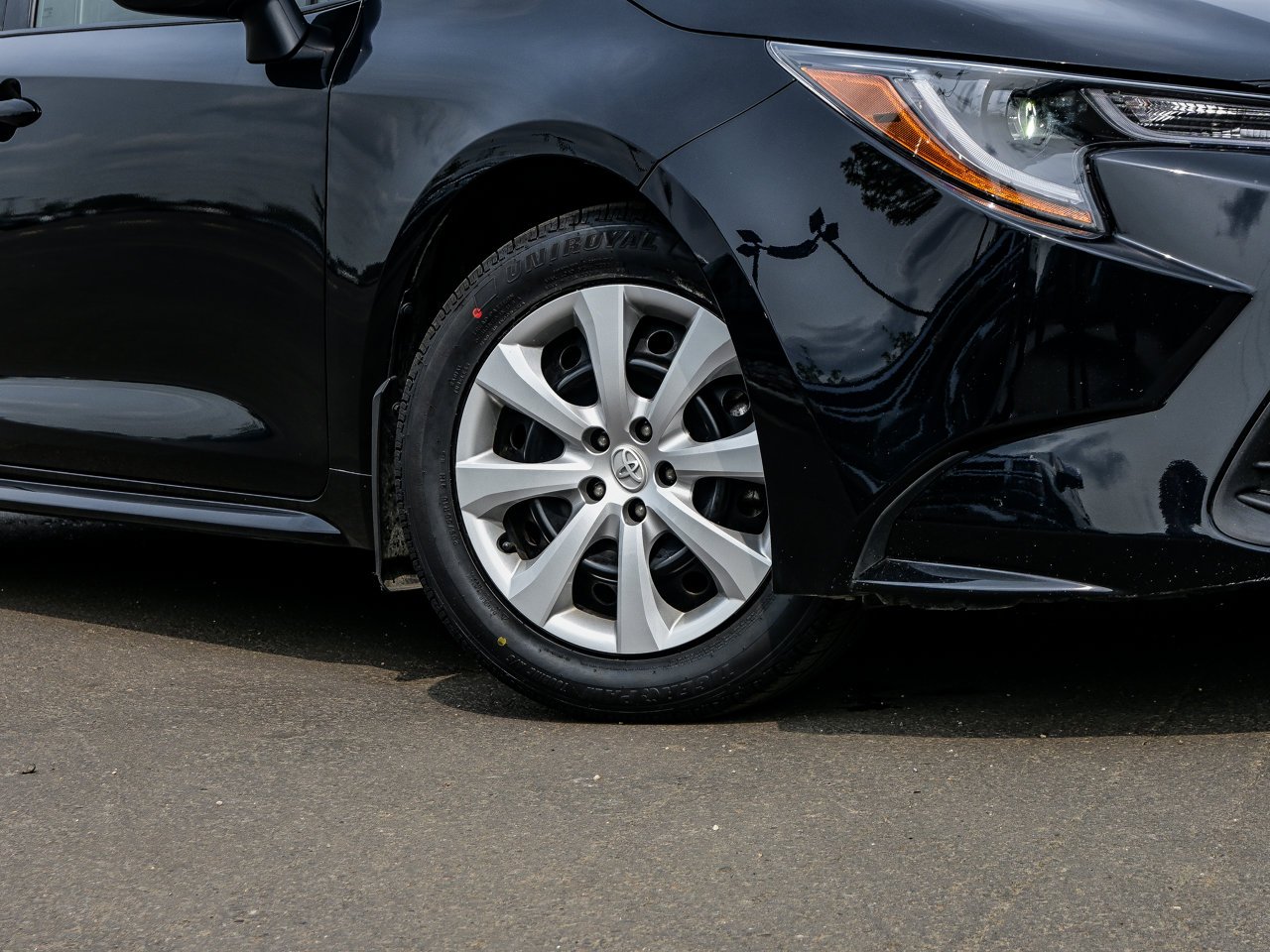 2024 Toyota Corolla LE CVT Black Sherwood Park - photo #5