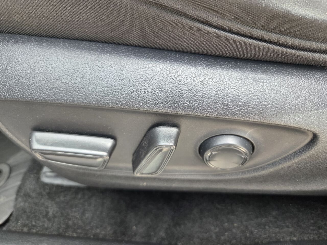 2021 Toyota RAV4 Grey Mont-Laurier - photo #16