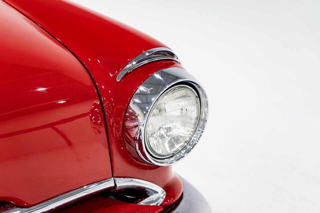 Pontiac Starchief **PRIX EN USD** Beautifully presented from former restoration 1955 Blanc Montréal - photo #36