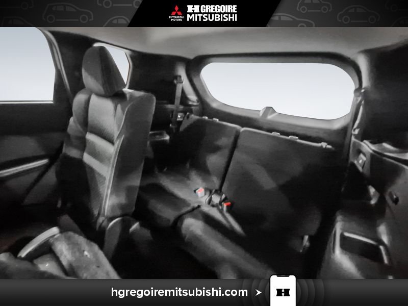 2022 Mitsubishi Outlander Grey Blainville - photo #29