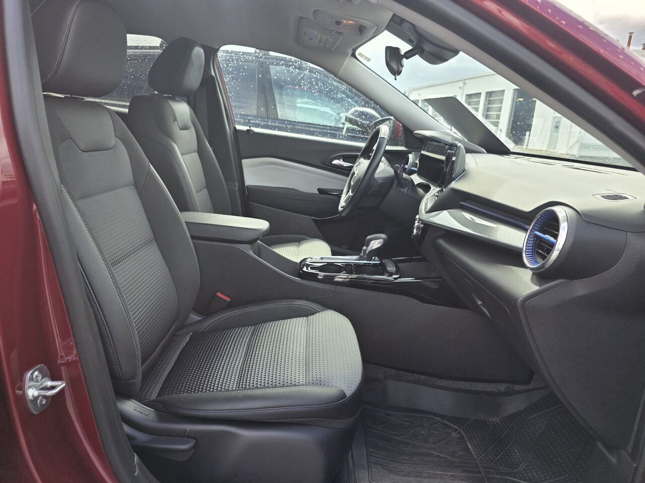 2025 Chevrolet Trax Traction avant 4 portes LT Red Rouyn-Noranda - photo #13