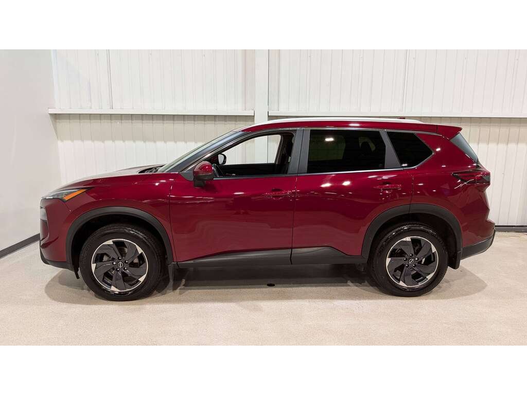 2024 Nissan Rogue AWD SV Moonroof Red Val-David - photo #4