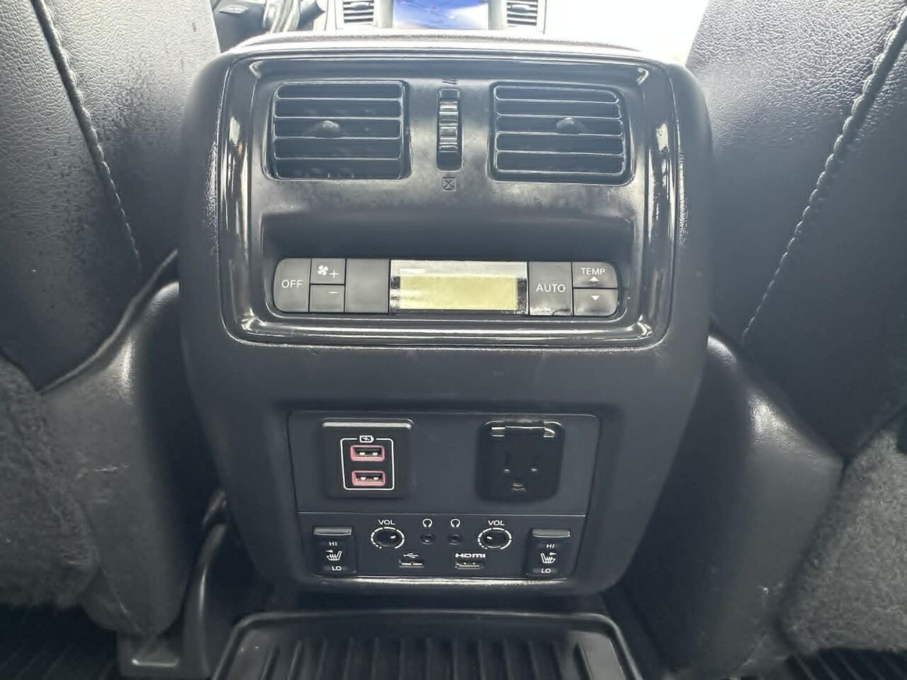Nissan Pathfinder Platine 4x4 2018 Gris Matane - photo #19
