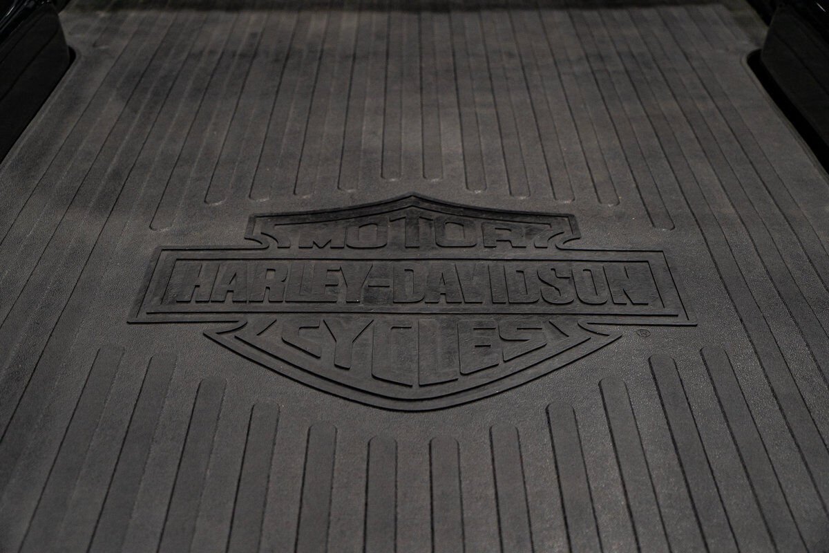 2000 Ford F-150 Harley Davidson Edition In Delivery Packaging Black Montreal - photo #30