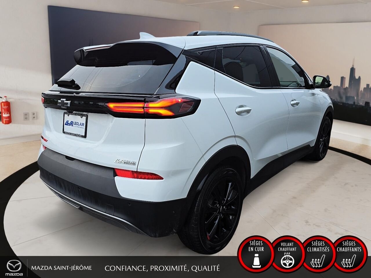 Chevrolet Bolt EUV LT REDLINE | CARPLAY SANS FIL | SIÈGES CHAUFFANTS | ANGLE MORT | 115 165 KM 2023 Blanc Saint-Jérôme - photo #5