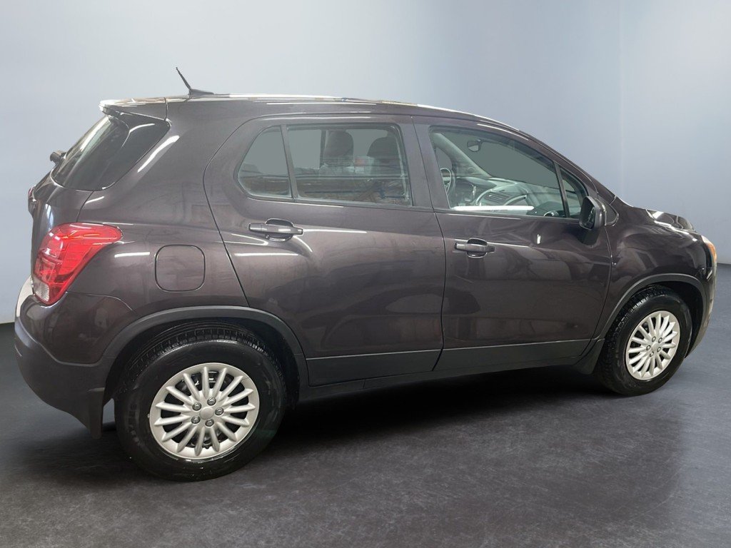 Chevrolet Trax 2014 mauve Amos - photo #7