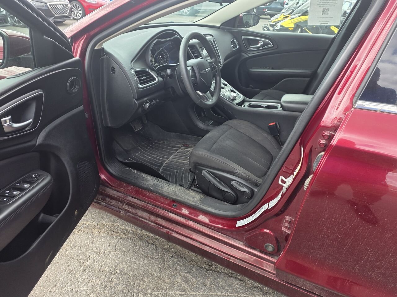 2015 Chrysler 200 Red  - photo #7
