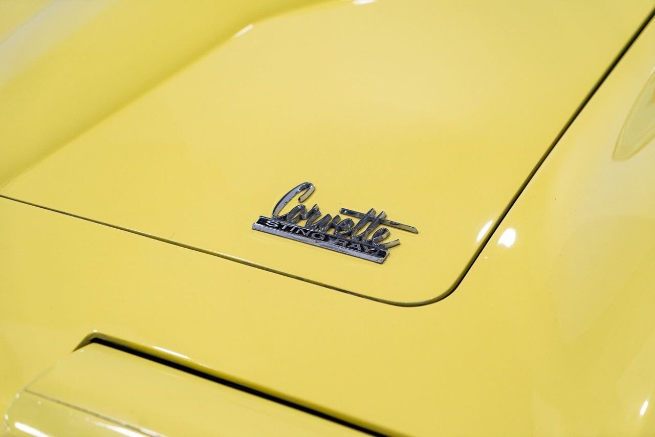 Chevrolet Corvette Matching# 427/425HP IP Code **PRICE IN USD** 1966 Jaune Montréal - photo #38