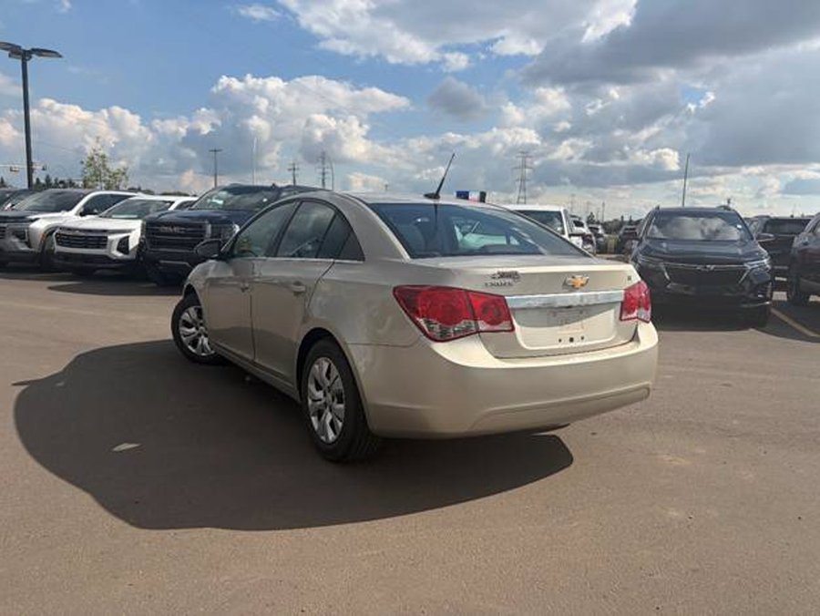 2014 Chevrolet Cruze 2014 Beige