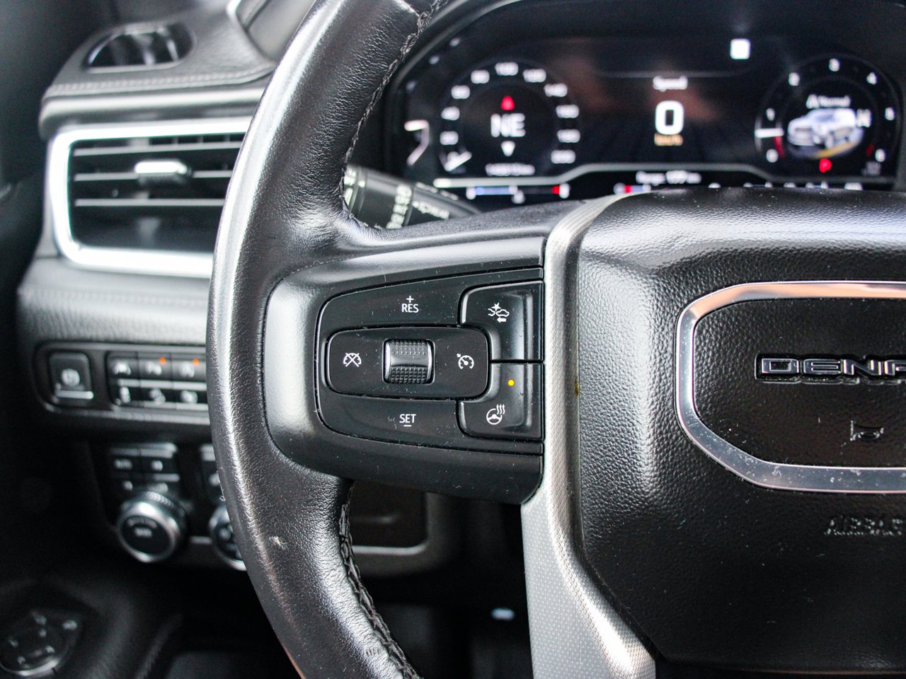 2022 GMC Yukon XL 4WD 4dr Denali Grey Sherwood Park - photo #19