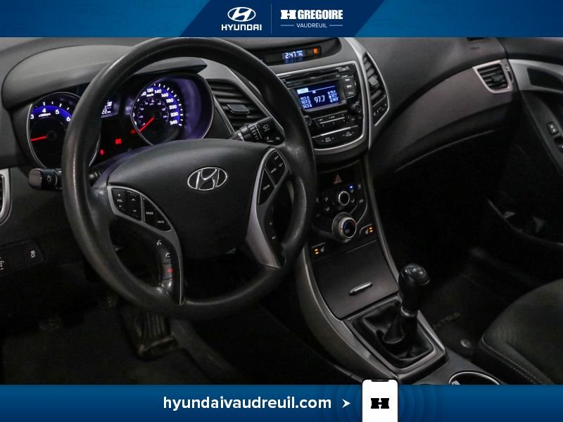 2016 Hyundai Elantra White Laval - photo #15