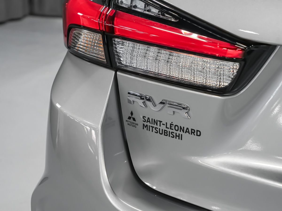 2026 Mitsubishi RVR ES Titanium Grey Montreal - photo #5