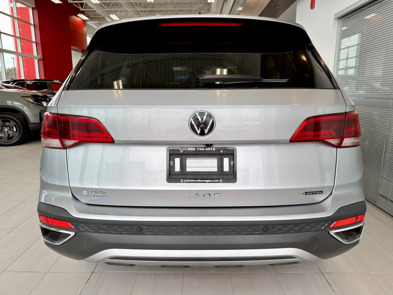 2023 Volkswagen Taos Silver Notre-Dame-des-Prairies - photo #8