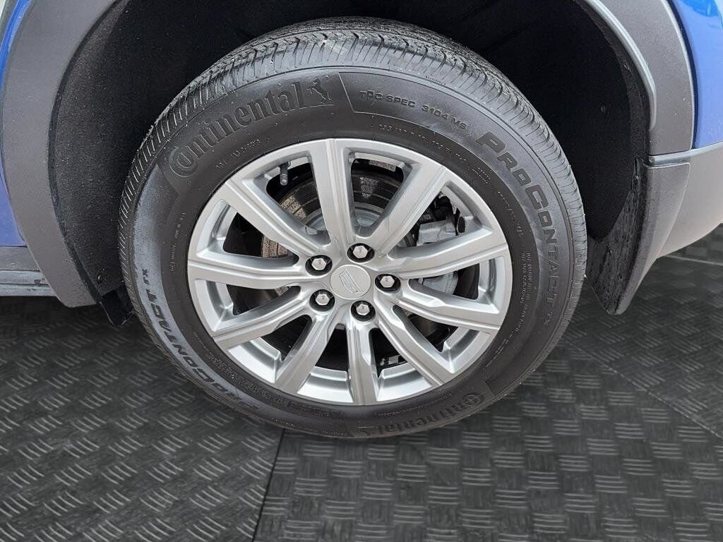 2021 Cadillac XT4 VIN 1GYFZDR44MF006930 Grey Chicoutimi - photo #6