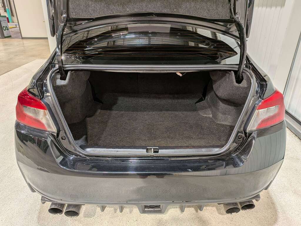 Subaru WRX STI Sport-tech Manual w/Wing Spoiler 2019 Noir Val-David - photo #8