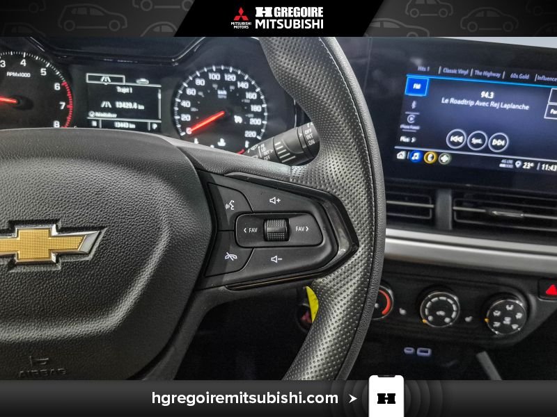 2025 Chevrolet Trax White Saint-Eustache - photo #19
