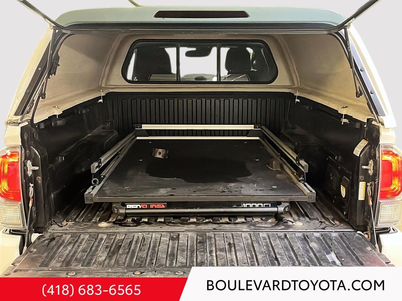 Toyota Tacoma 100108A-23 | CABINE ACCES TRD OFFROAD 4x4 2023 Blanc Québec - photo #17