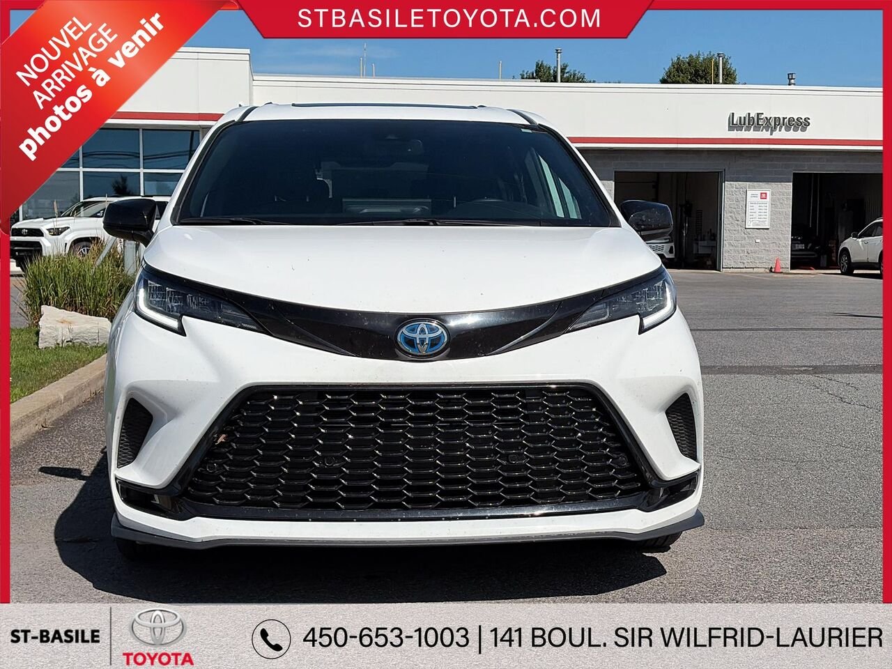 TOYOTA SIENNA 2025 Blanc Saint-Basile-le-Grand - photo #4