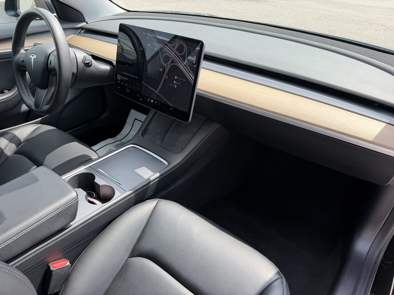 2021 Tesla Model 3 STANDARD RANGE PLUS Black Laval - photo #15