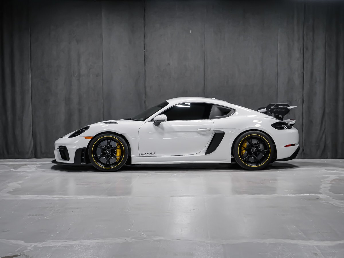 Porsche 718 Cayman GT4 RS 2025 Blanc Montréal - photo #4