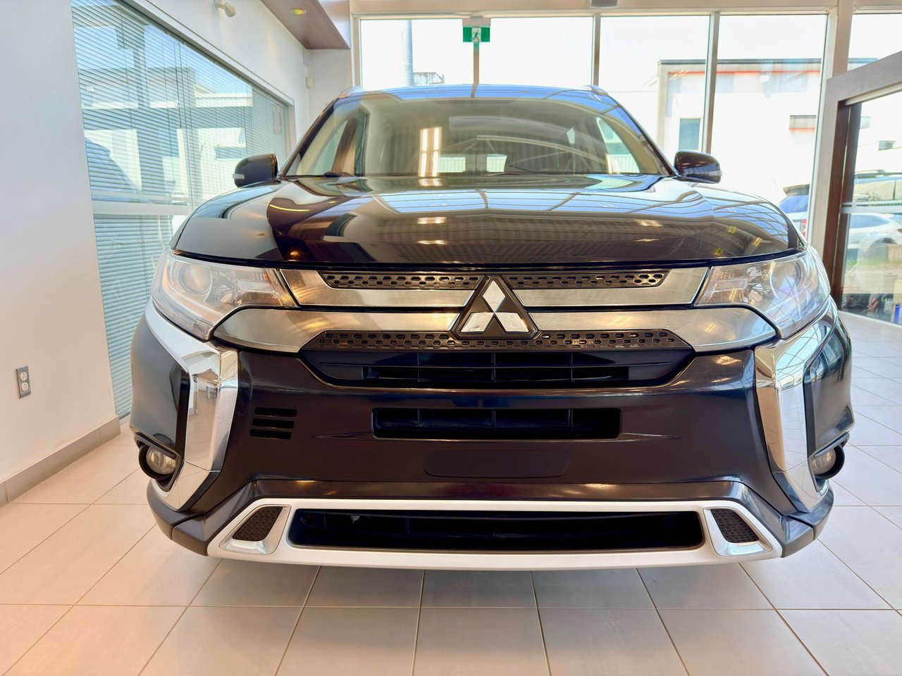 Mitsubishi Outlander PHEV 2020 Noir Notre-Dame-des-Prairies - photo #6