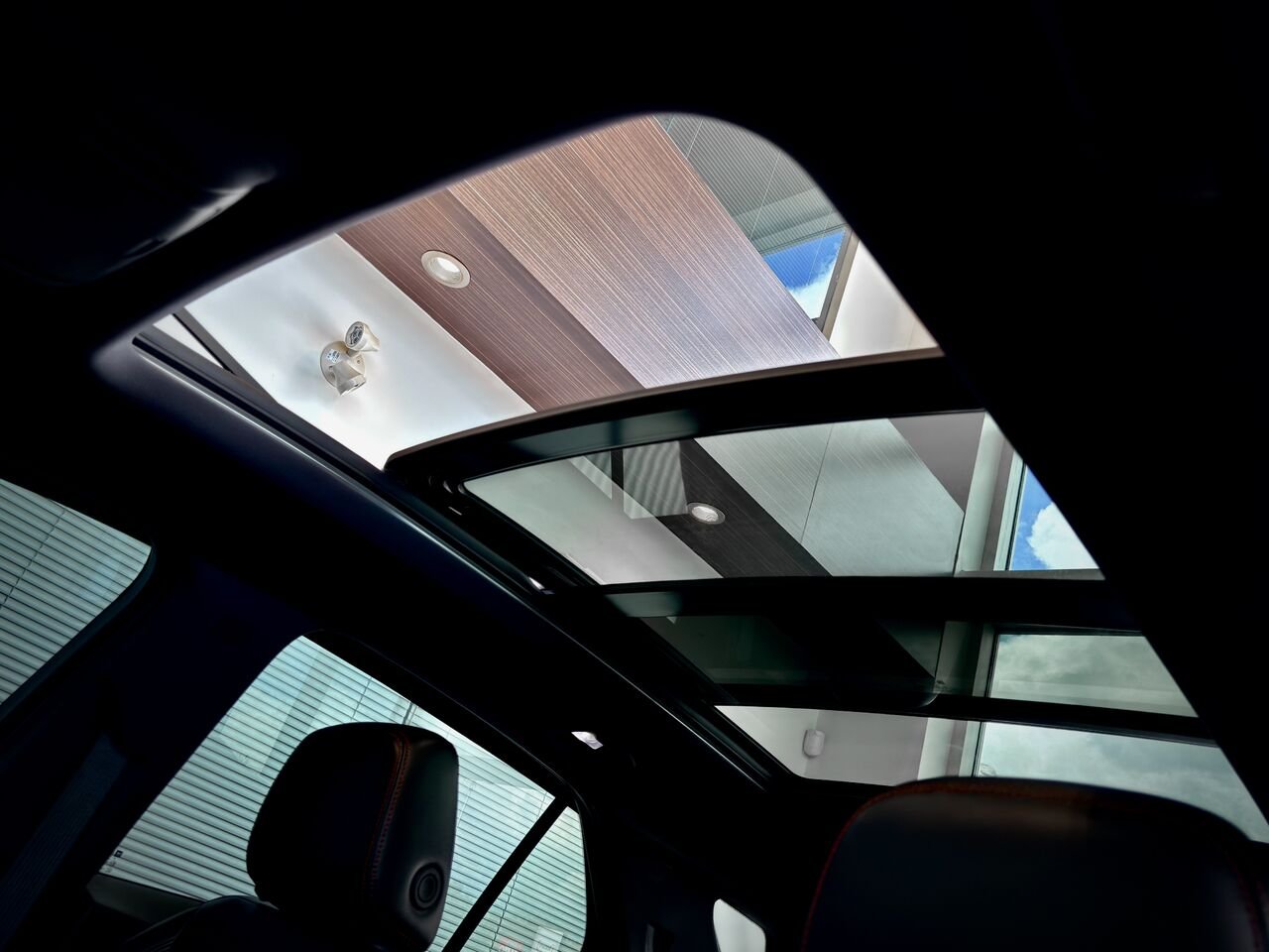 Chevrolet Equinox 2024 Blanc Notre-Dame-des-Prairies - photo #17