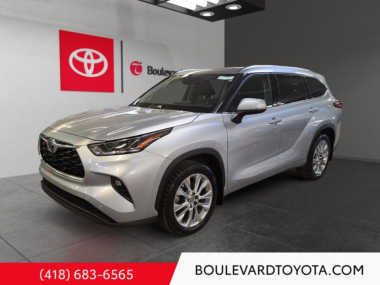 Silver 2023 Toyota Highlander Hybrid SUV / Crossover All-Wheel Drive Automatic