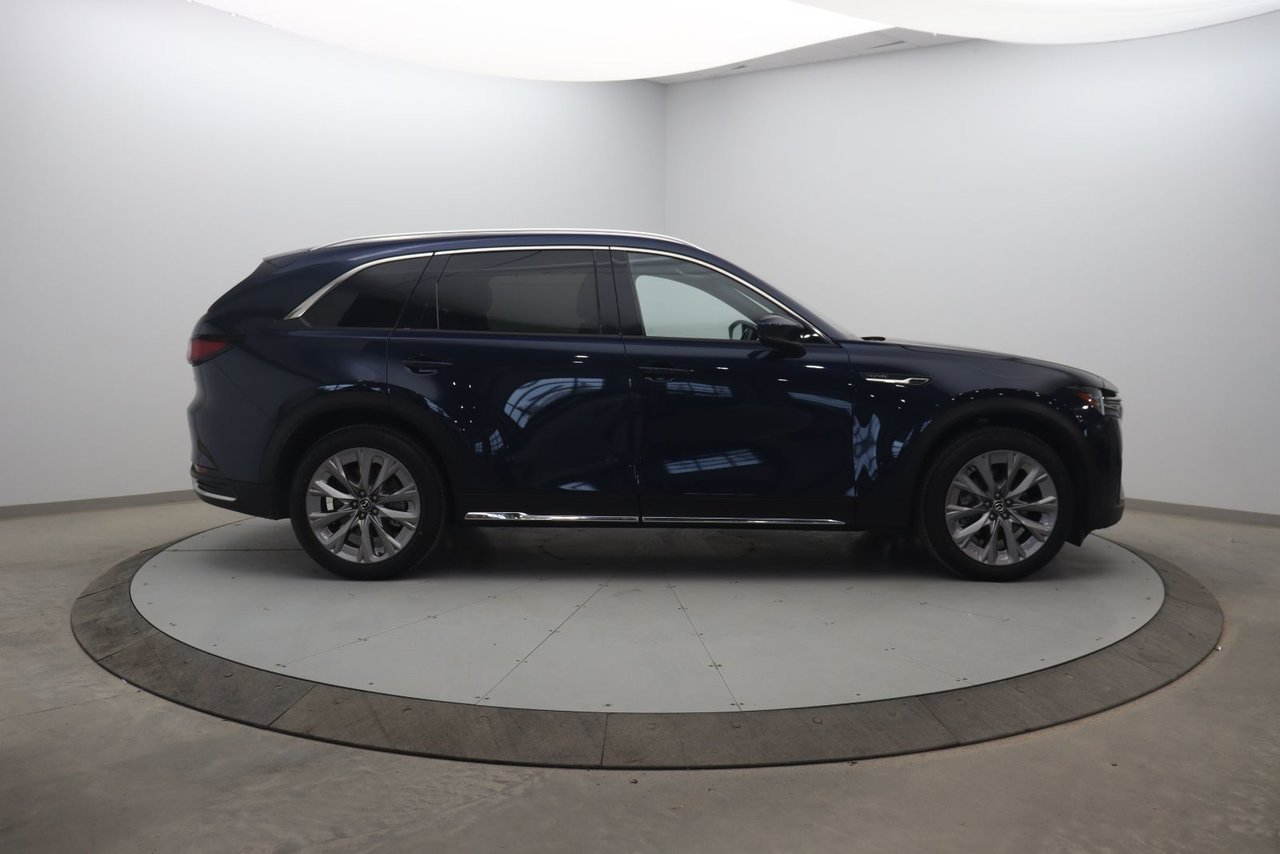 2024 Mazda CX-90 MHEV VIN JM3KKDHC5R1136633 Blue Chicoutimi - photo #2