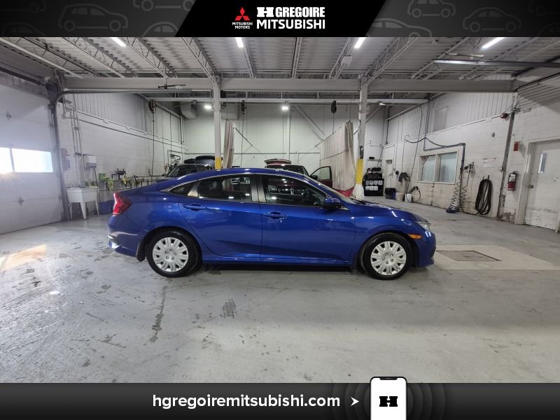 Honda Civic 2018 Bleu Blainville - photo #10