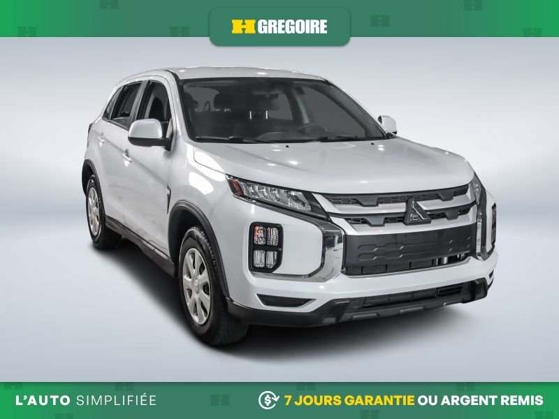 2022 Mitsubishi RVR White Blainville - photo #0
