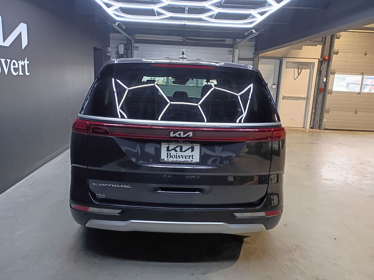 2022 Kia Carnival Grey Blainville - photo #8
