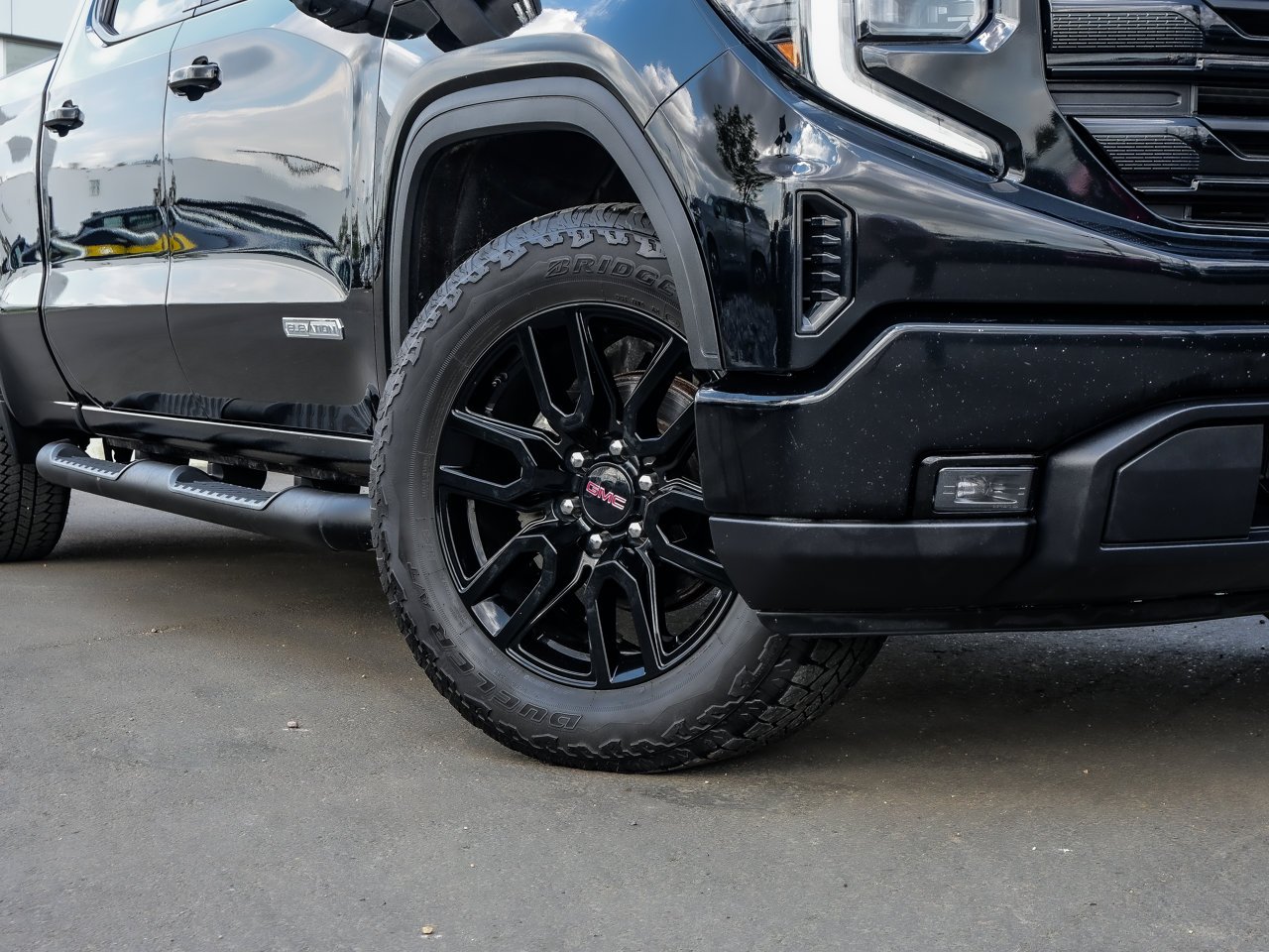 2023 GMC Sierra 1500 4WD Crew Cab 157 Elevation Black Sherwood Park - photo #5