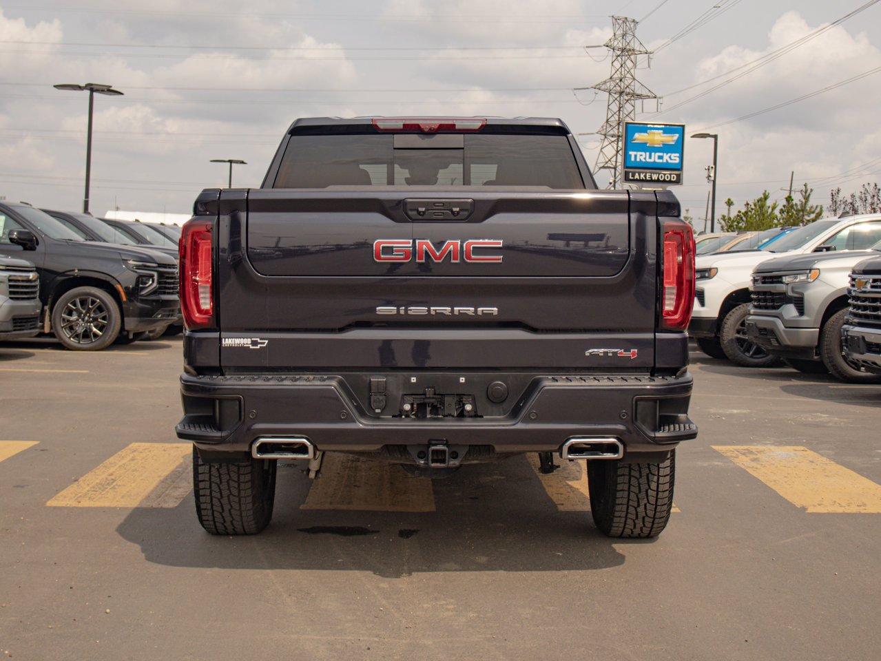 2025 GMC Sierra 1500 4WD Crew Cab 147 AT4 Grey Sherwood Park - photo #8