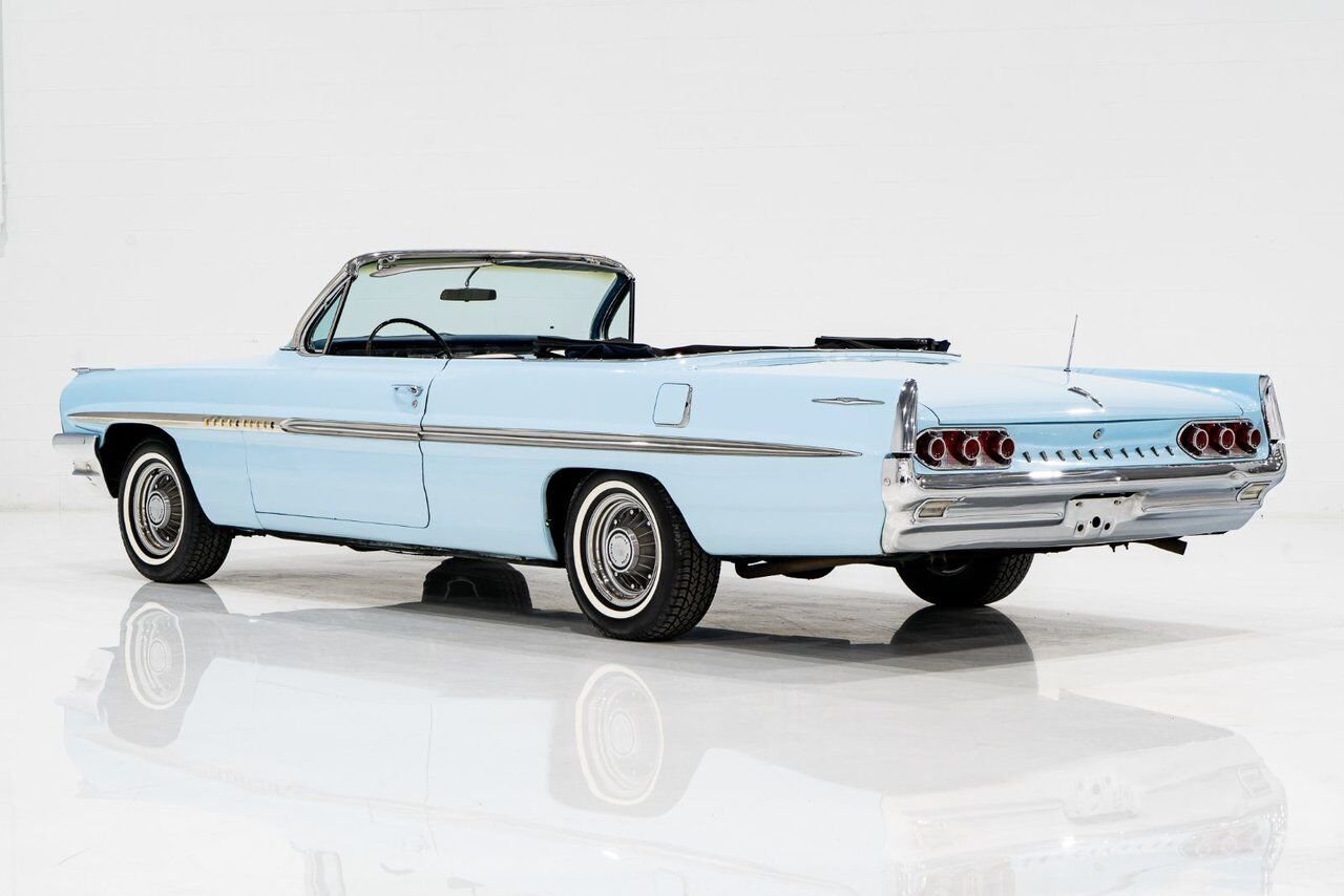 Pontiac Bonneville **PRIX EN USD**C8 Suffix 389cu.in. TriPower 4 Speed 1961 Bleu Montréal - photo #22