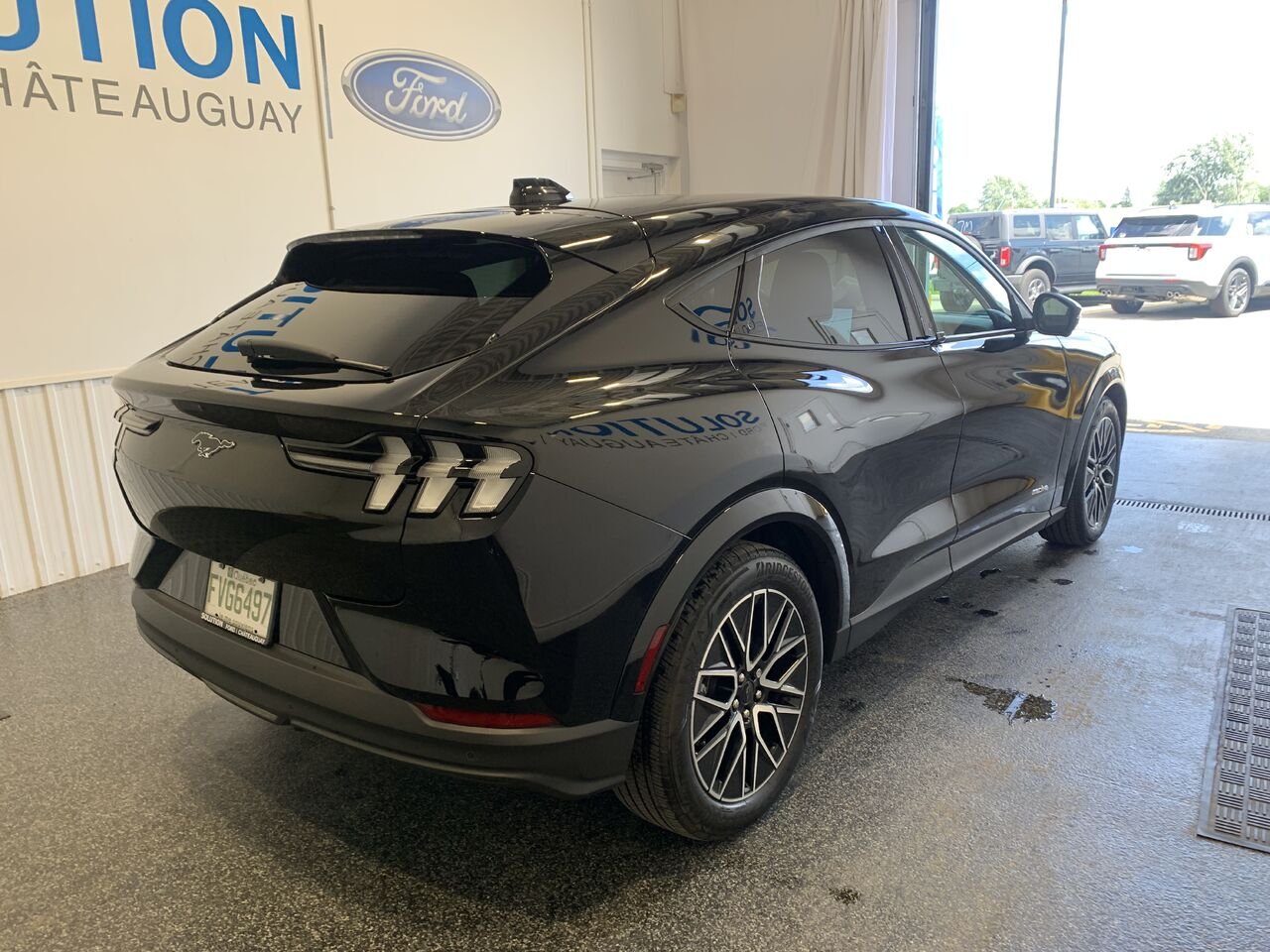 Ford Mustang Mach-E MACH-E PREMUIM AWD 2025 Noir Châteauguay - photo #4