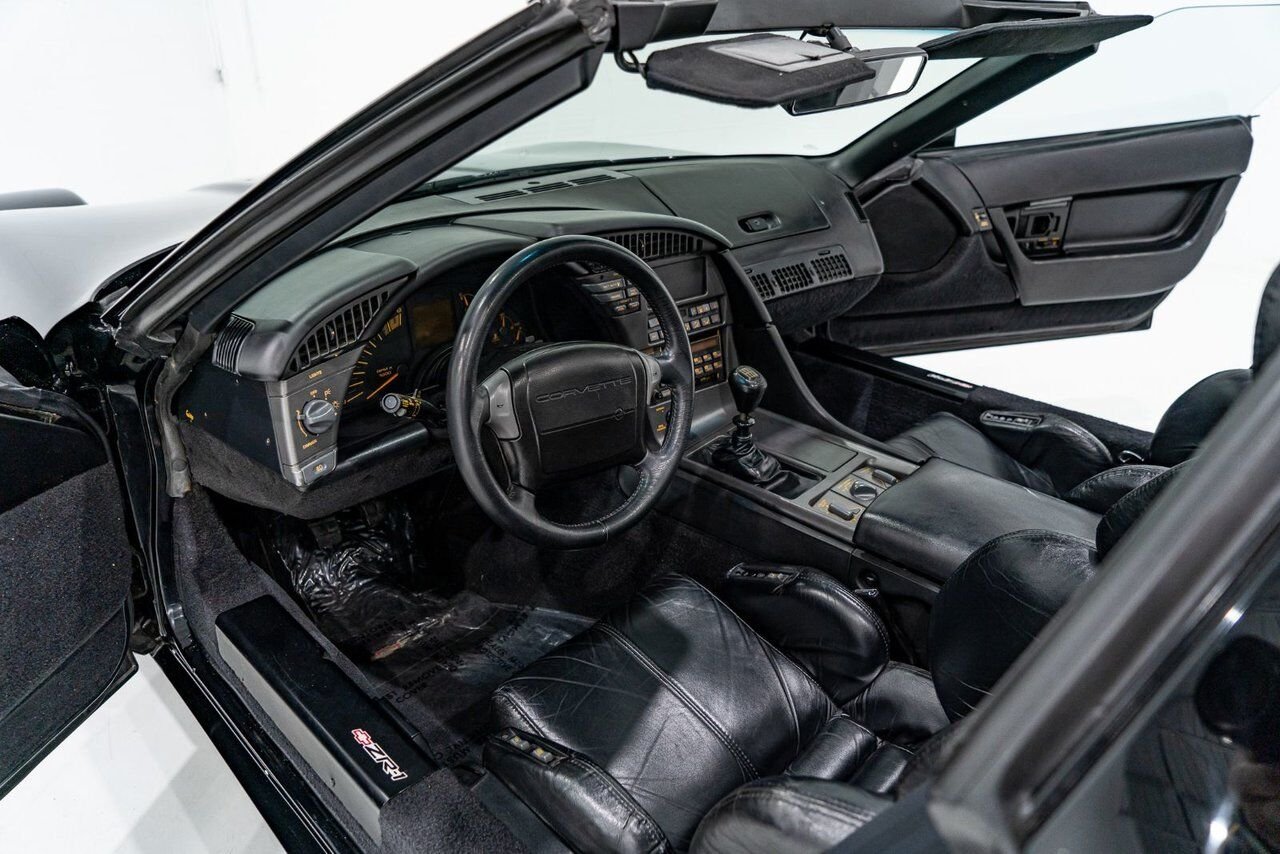 Chevrolet Corvette ZR1 | PRIX EN USD 1990 Noir Montréal - photo #9