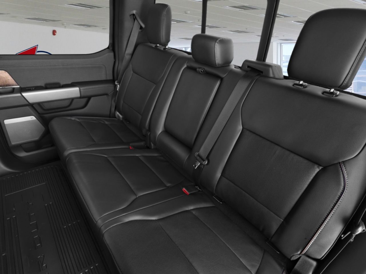 2026 Ford Super Duty F-250 SRW Oxford White La Sarre - photo #4
