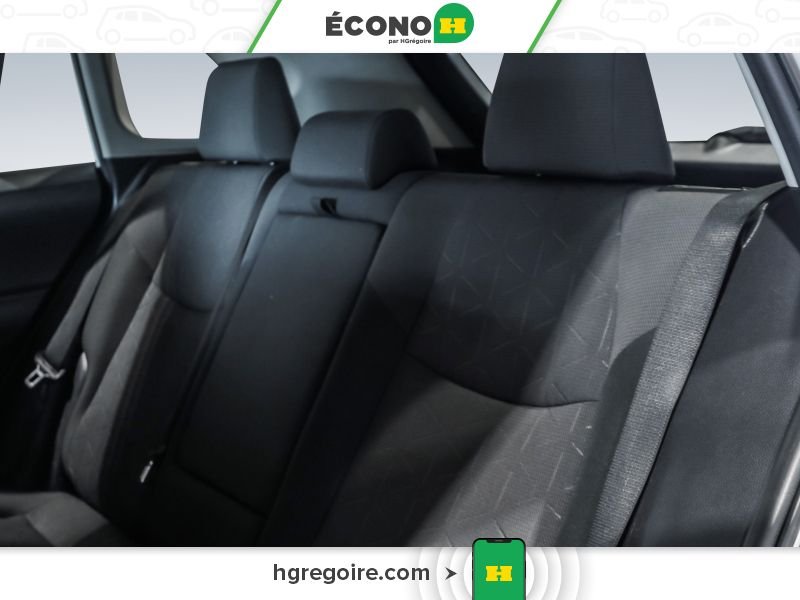 2019 Toyota Rav 4 White Blainville - photo #19