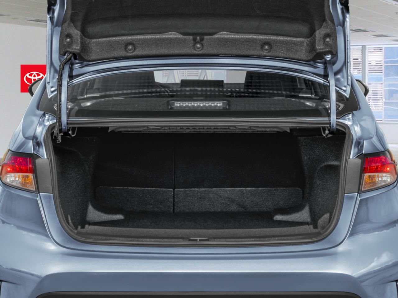 2026 TOYOTA Corolla heated front seats, automatic climate control, a windshield wiper de-icer, an 8-inch touchscreen with wireless Apple CarPlay and Android Auto,, and the Blind Spot Monitor with Rear Cross Traffic Alert Classic Silver Metallic Mississauga - photo #11