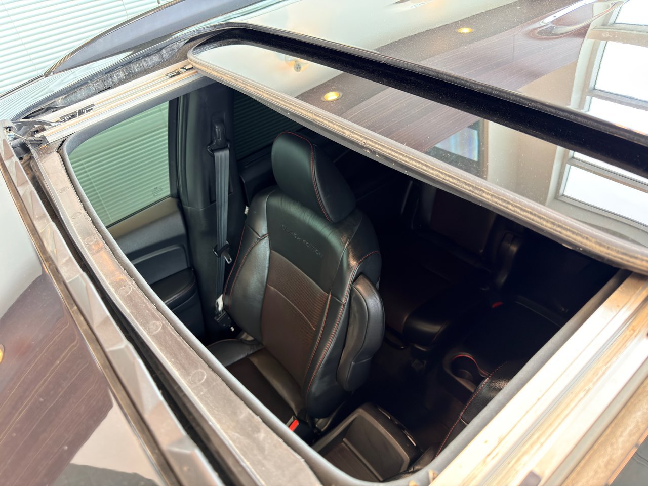 2019 Honda Pilot Black Notre-Dame-des-Prairies - photo #13