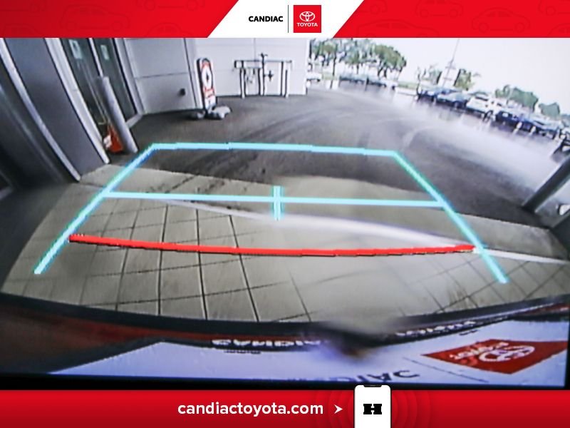 2022 Toyota Corolla Red Saint-Eustache - photo #25
