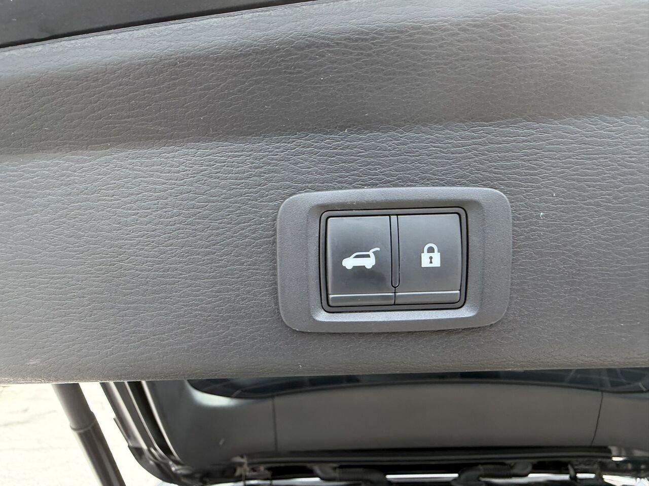 2022 Mitsubishi Outlander GT AWD 7 PASSAGERS Grey Laval - photo #13