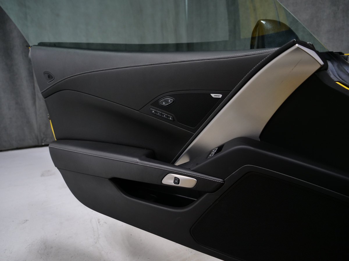 Chevrolet Corvette Z51 2LT 2019 Jaune Montréal - photo #23